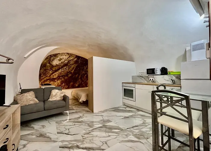Cave House Apartment